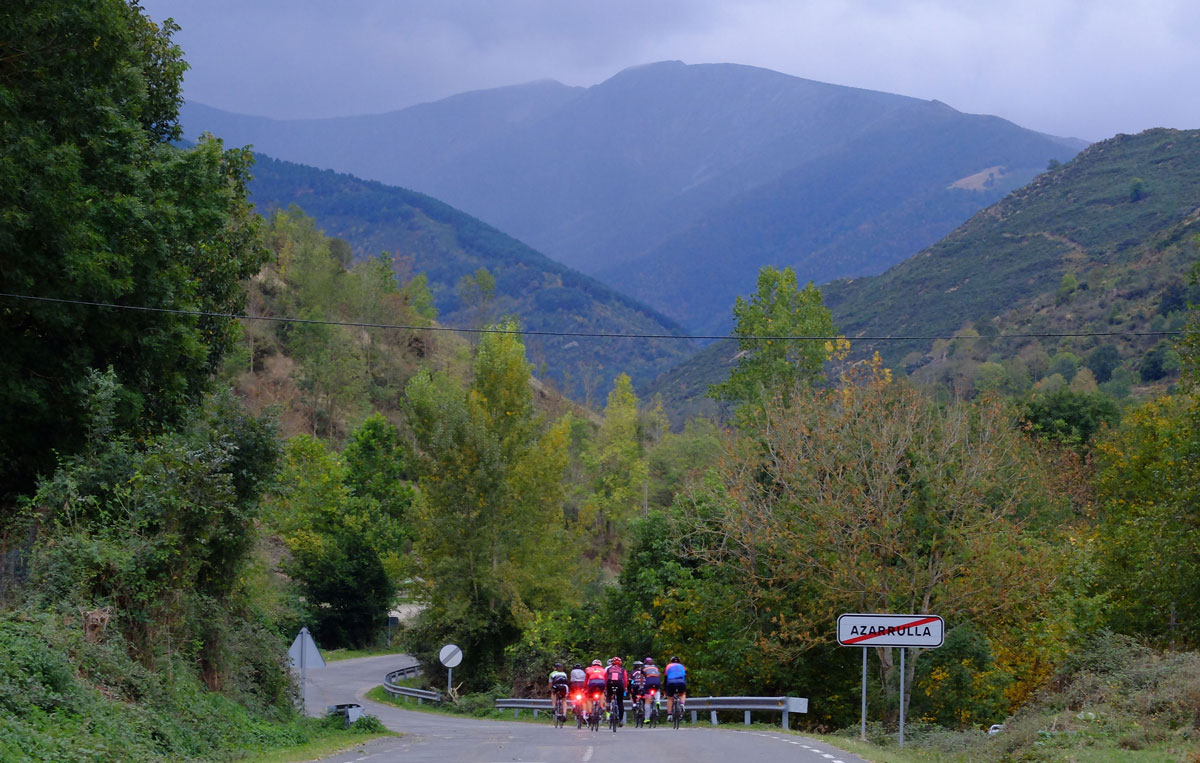 Azarrulla-Cyclists-Rain-Threat