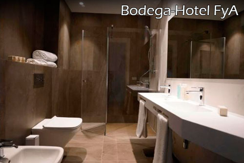 FyA-hotel-room